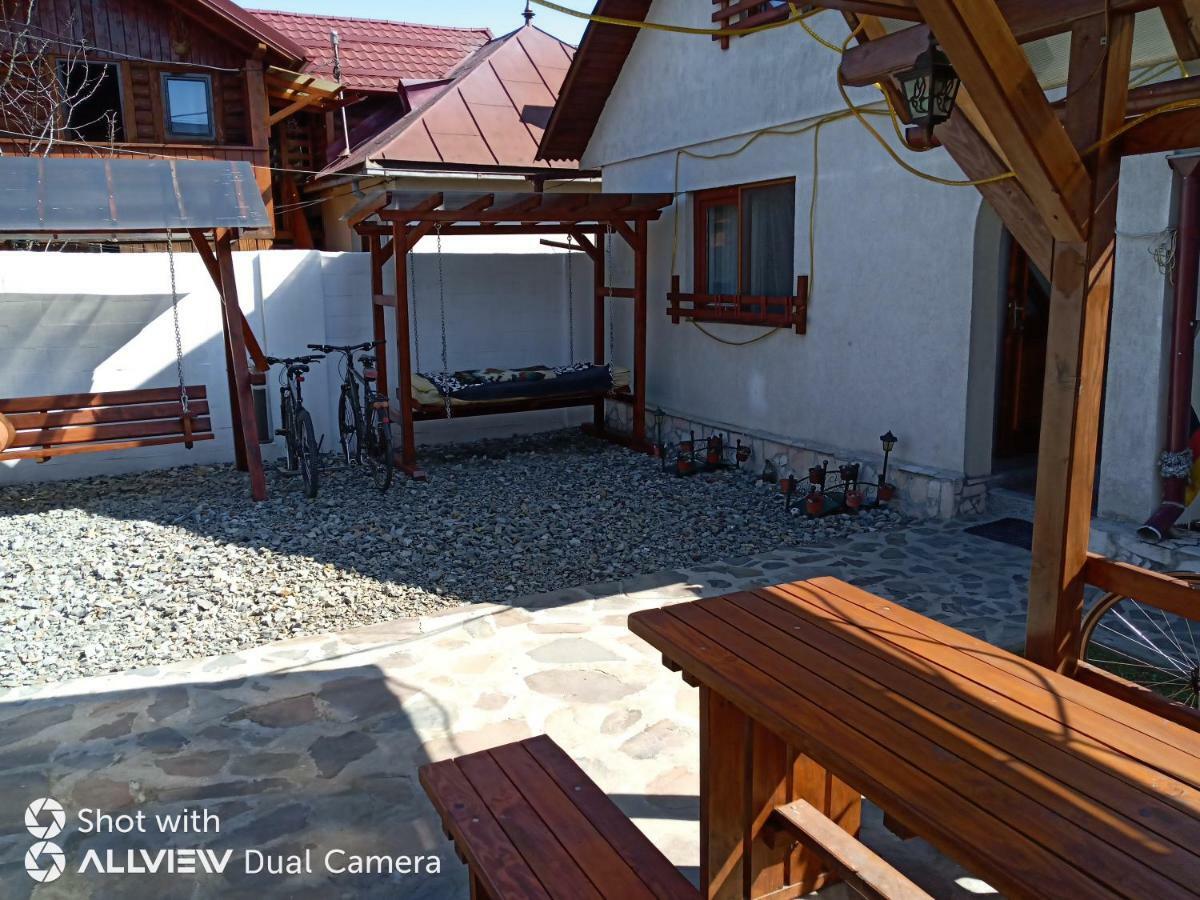 Hotel Casa Toth Din Tipterai Vişeu de Sus Esterno foto