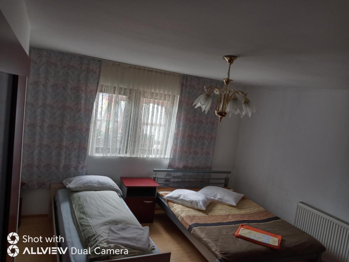Hotel Casa Toth Din Tipterai Vişeu de Sus Esterno foto
